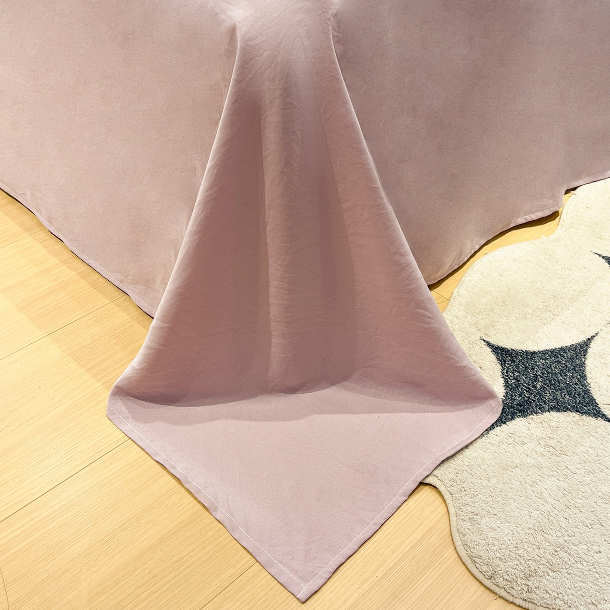 91家纺网 家纺一手货源 找家纺 一加一 2026新款洛卡棉印花大豆夏被四件套 紫樱奶芙