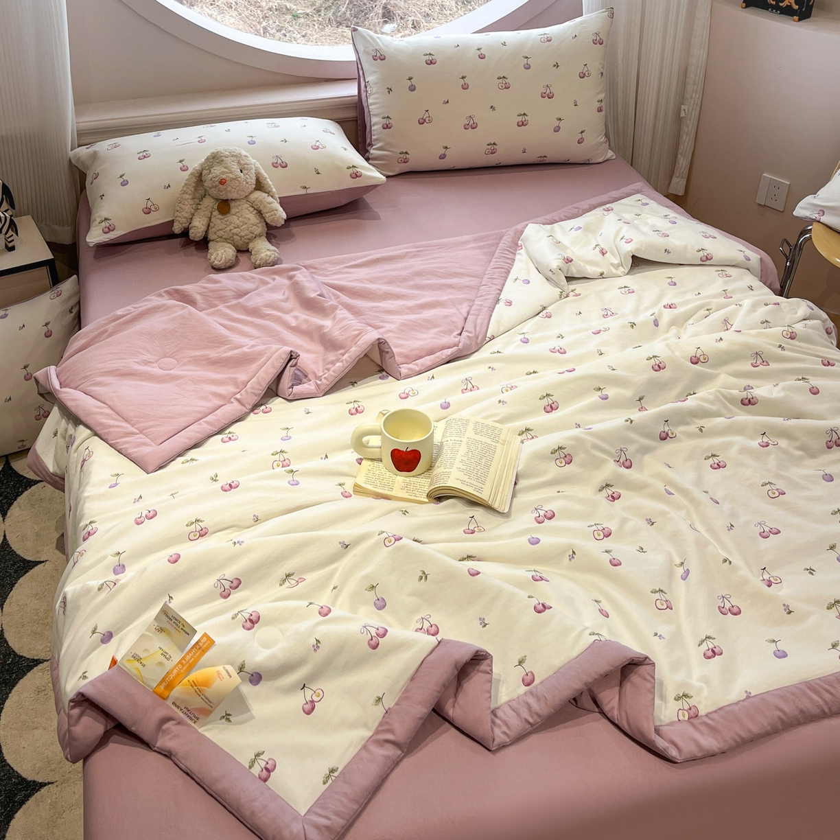 91家纺网 家纺一手货源 找家纺 一加一 2026新款洛卡棉印花大豆夏被四件套 紫樱奶芙