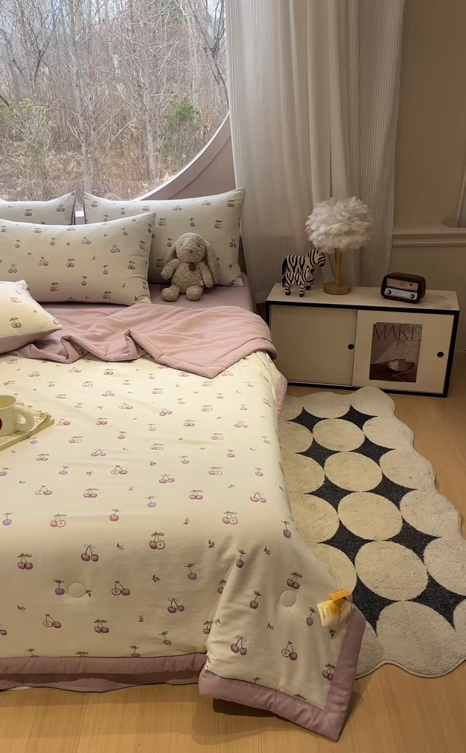 91家纺网 家纺一手货源 找家纺 一加一 2026新款洛卡棉印花大豆夏被四件套 紫樱奶芙