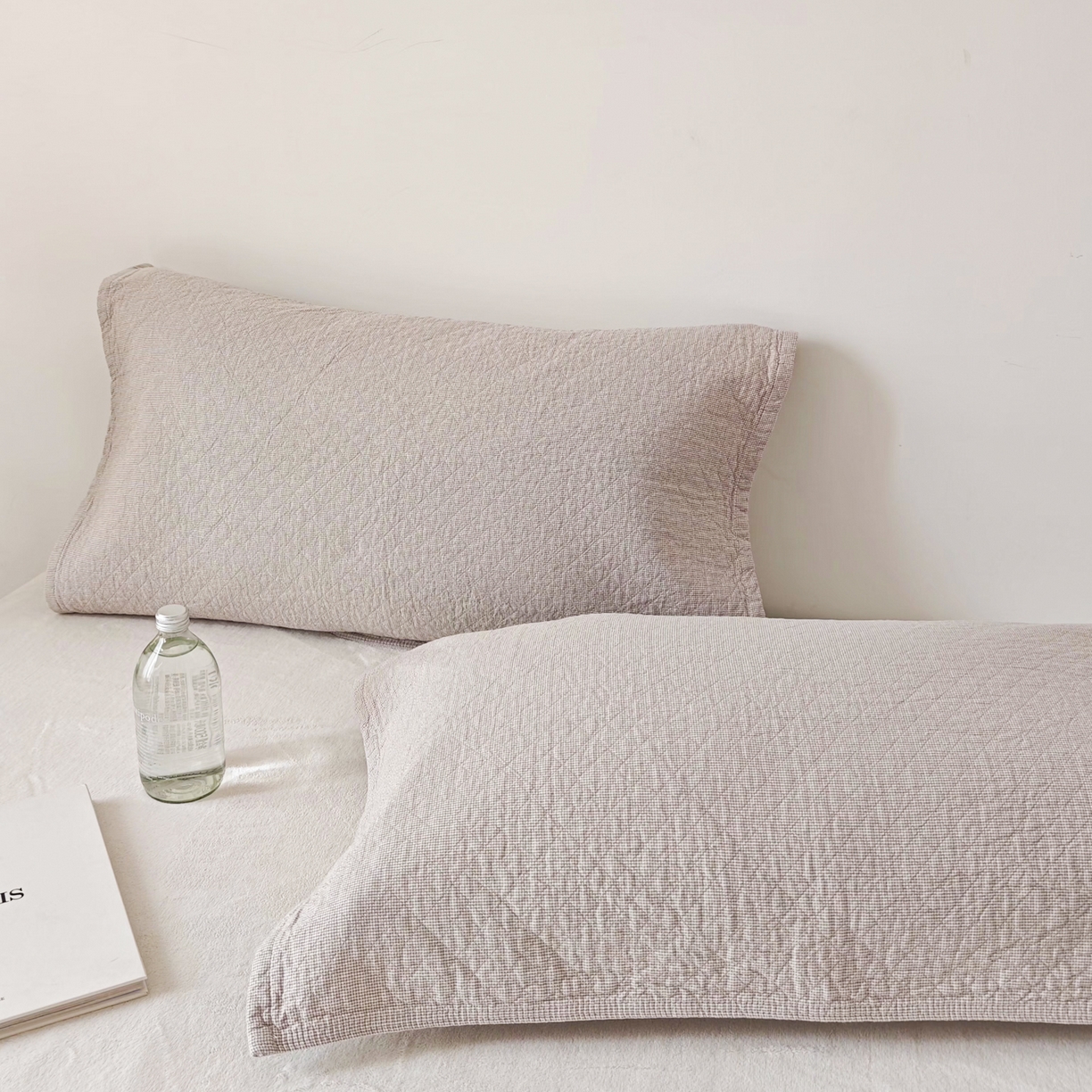 91家纺网 家纺一手货源 找家纺 沐瑟家纺 2026新款格子款枕巾垫巾 米格-浅咖