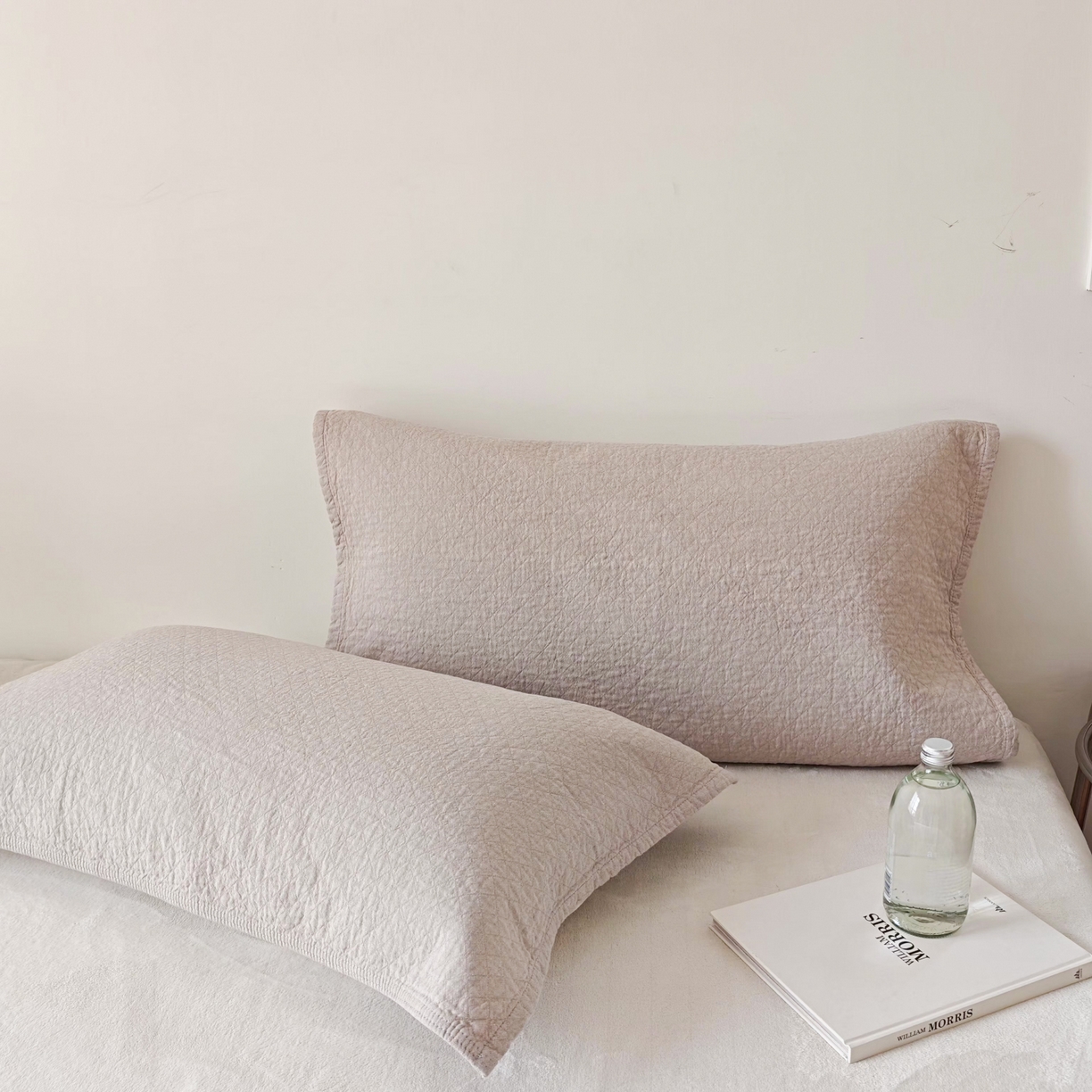 91家纺网 家纺一手货源 找家纺 沐瑟家纺 2026新款格子款枕巾垫巾 素格-浅咖