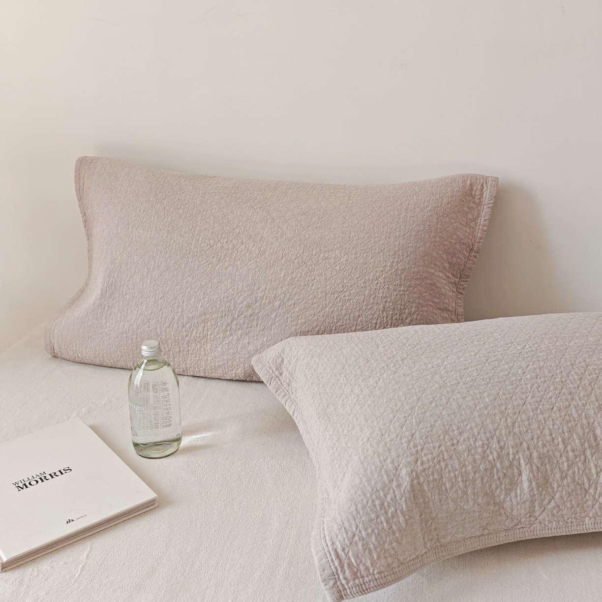 91家纺网 家纺一手货源 找家纺 沐瑟家纺 2026新款格子款枕巾垫巾 素格-浅咖