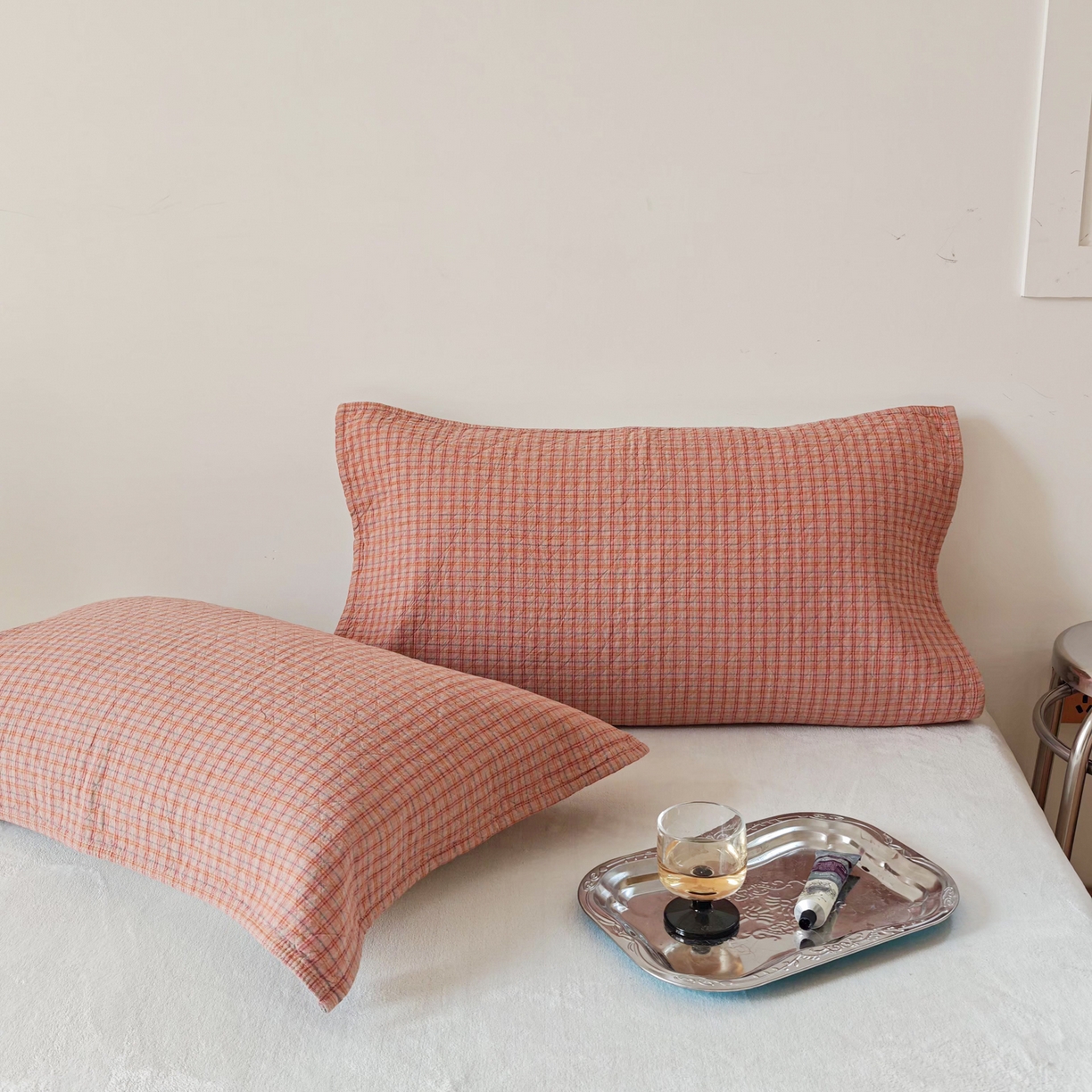 91家纺网 家纺一手货源 找家纺 沐瑟家纺 2026新款格子款枕巾垫巾 芸榕-粉色