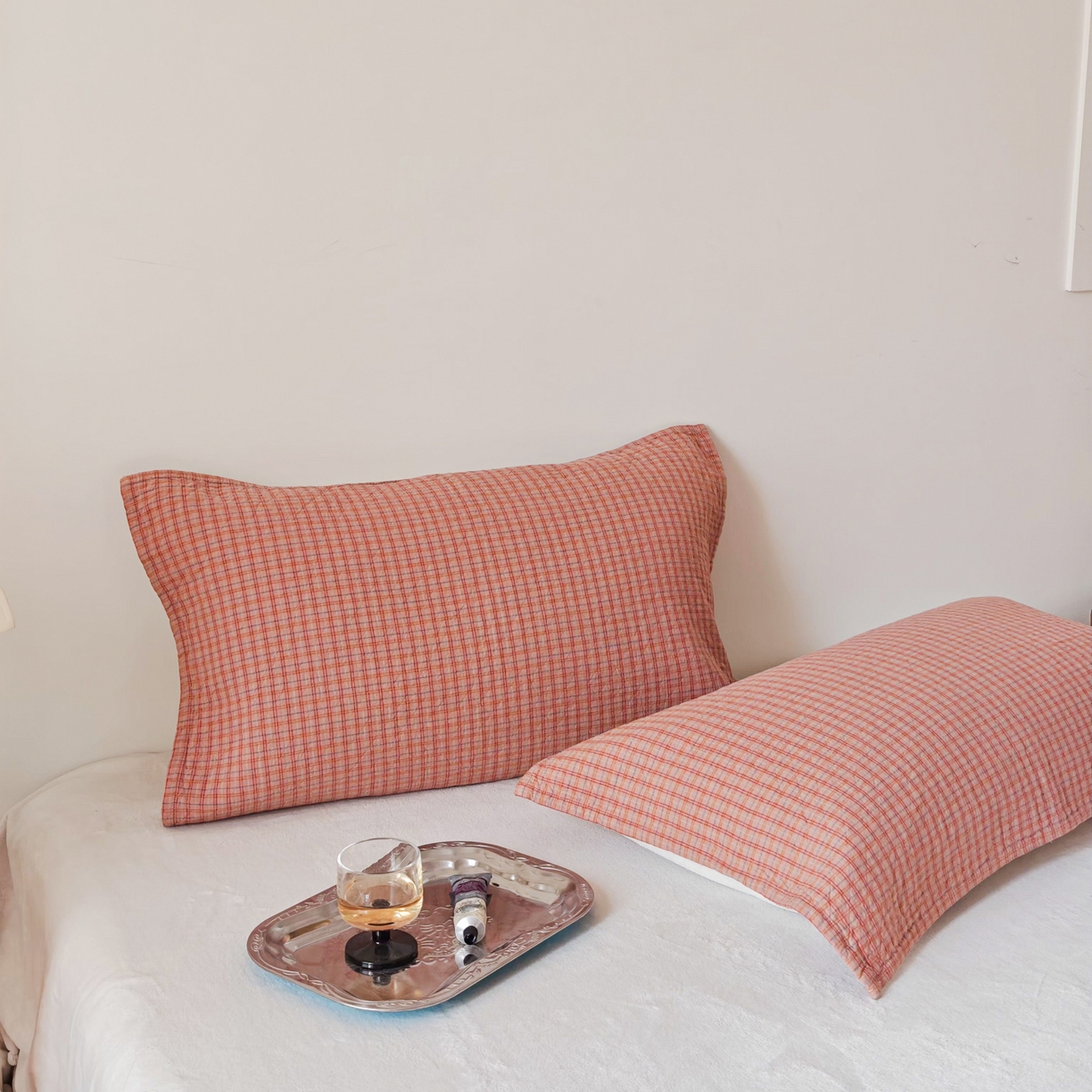 91家纺网 家纺一手货源 找家纺 沐瑟家纺 2026新款格子款枕巾垫巾 芸榕-粉色