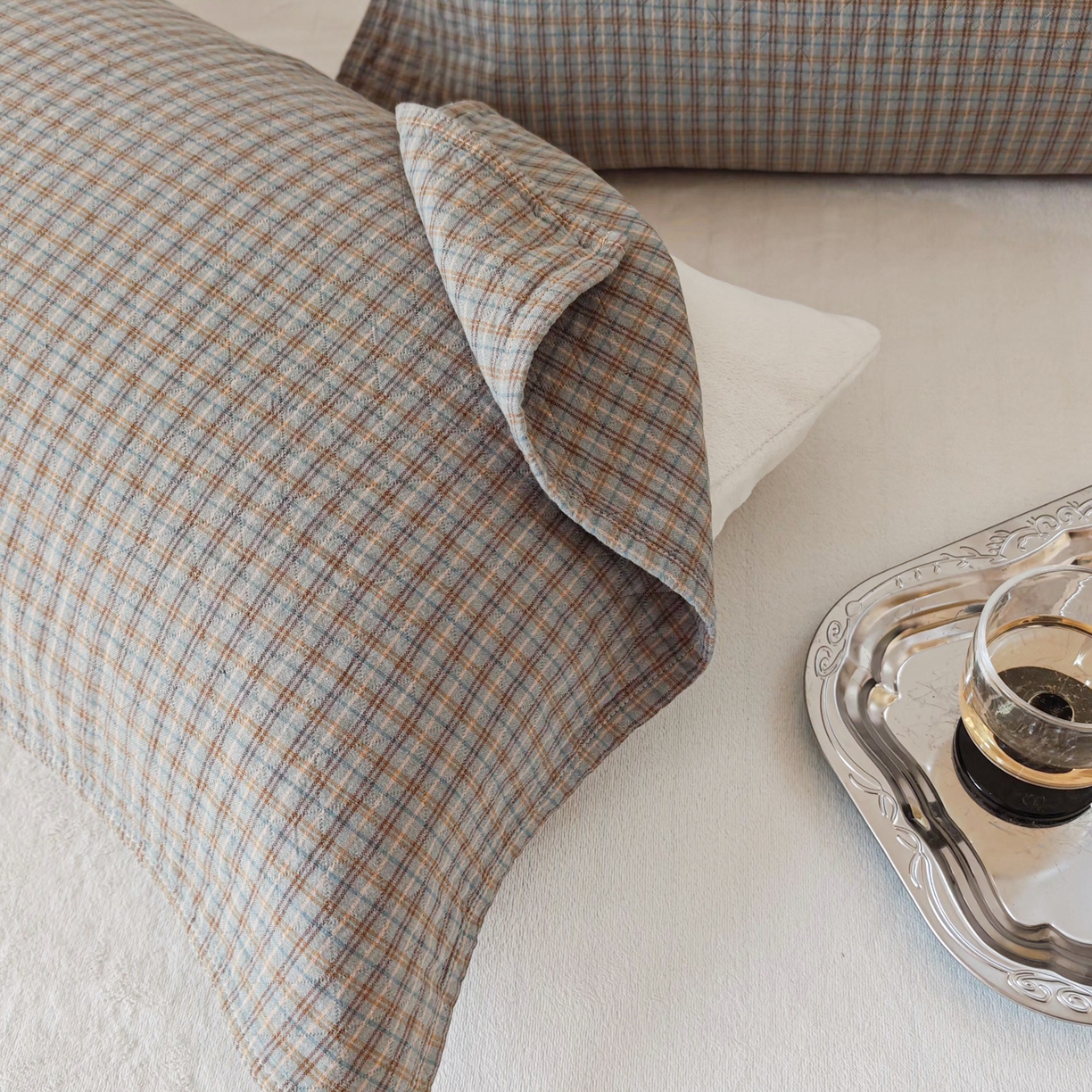 91家纺网 家纺一手货源 找家纺 沐瑟家纺 2026新款格子款枕巾垫巾 芸榕-灰绿