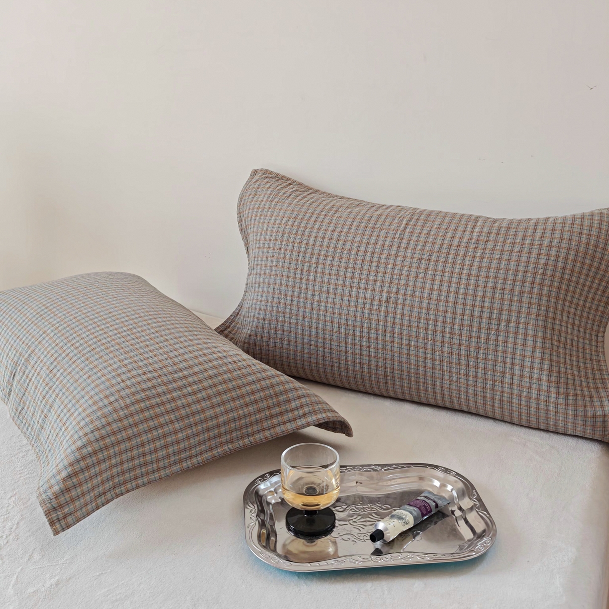 91家纺网 家纺一手货源 找家纺 沐瑟家纺 2026新款格子款枕巾垫巾 芸榕-灰绿