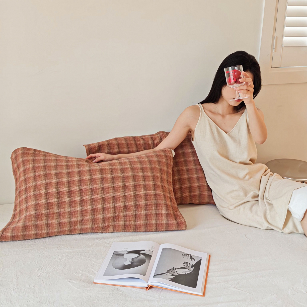 91家纺网 家纺一手货源 找家纺 沐瑟家纺 2026新款格子款枕巾垫巾 芸柚-粉色