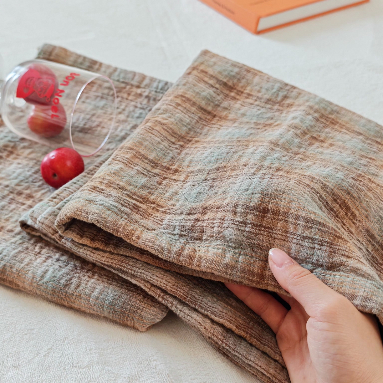 91家纺网 家纺一手货源 找家纺 沐瑟家纺 2026新款格子款枕巾垫巾 芸柚-卡其