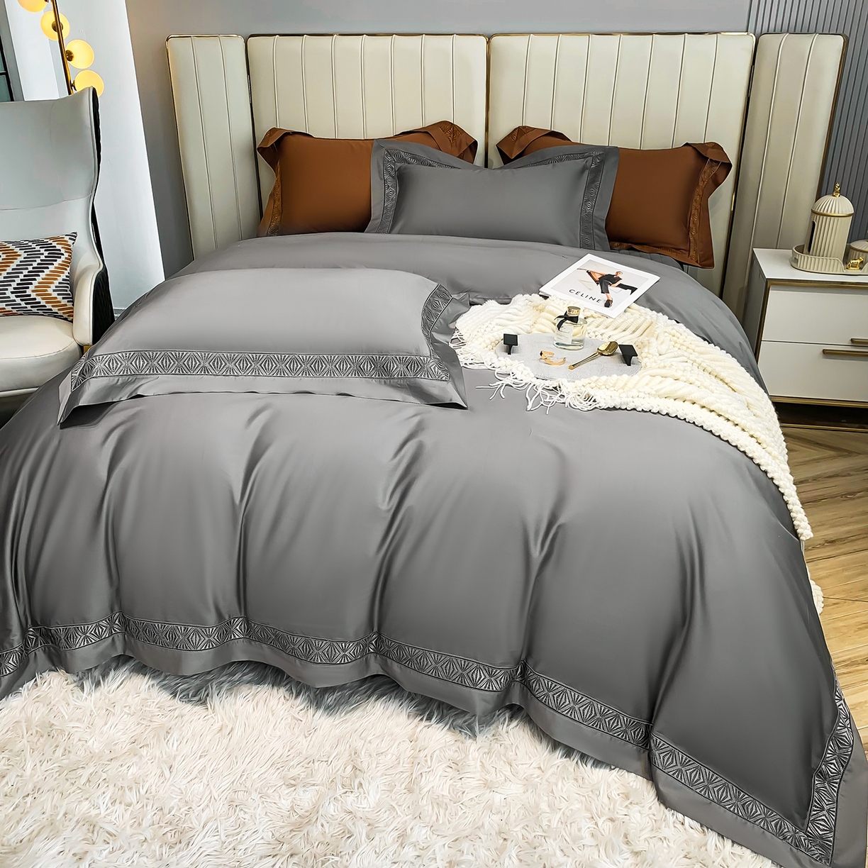 91家纺网 家纺一手货源 找家纺 edra 2026新款纯棉长绒棉轻奢镂空边床盖款四件套-克罗心 克罗心-灰色