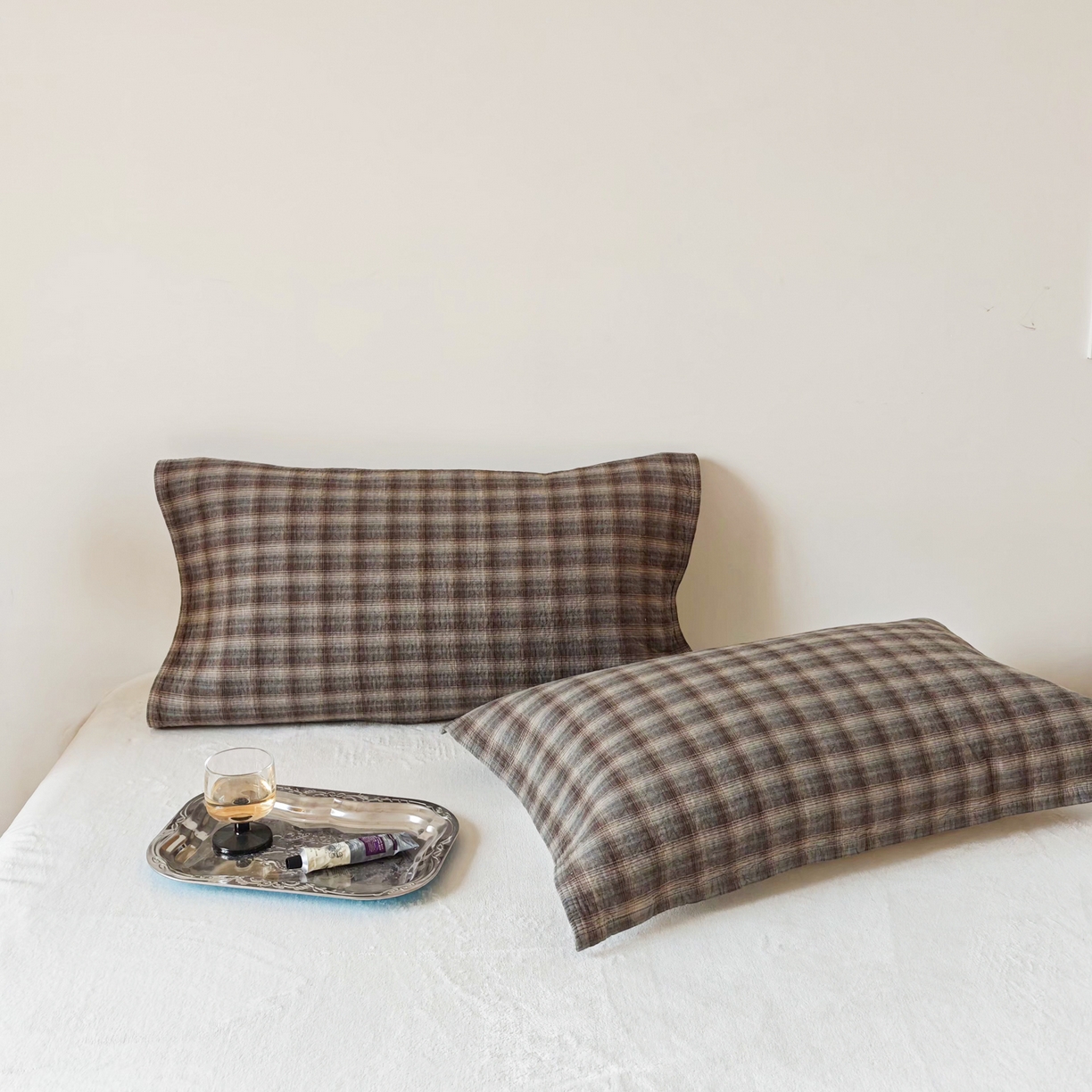 91家纺网 家纺一手货源 找家纺 沐瑟家纺 2026新款格子款枕巾垫巾 芸柚-深灰