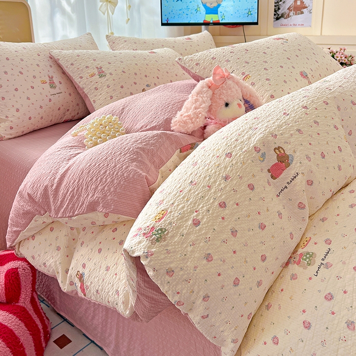 91家纺网 家纺一手货源 找家纺 （总）梦纤绒 2026春夏新款简单款泡芙纱印花四件套