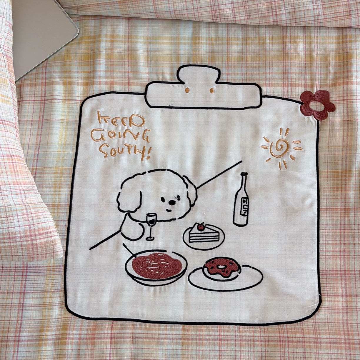 91家纺网 家纺一手货源 找家纺 一加一 2026新款全棉双层纱贴布绣大豆夏被-格格乐园 粉彩早餐熊