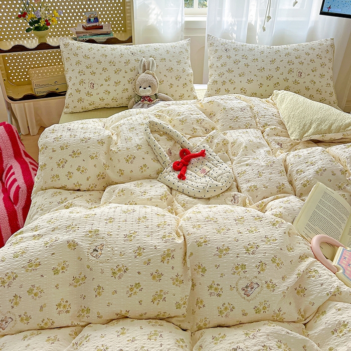 91家纺网 家纺一手货源 找家纺 梦纤绒 2026春夏新款简单款泡芙纱印花四件套 春日来信