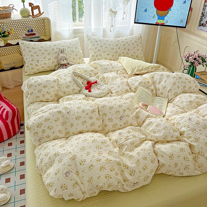 91家纺网 家纺一手货源 找家纺 梦纤绒 2026春夏新款简单款泡芙纱印花四件套 春日来信