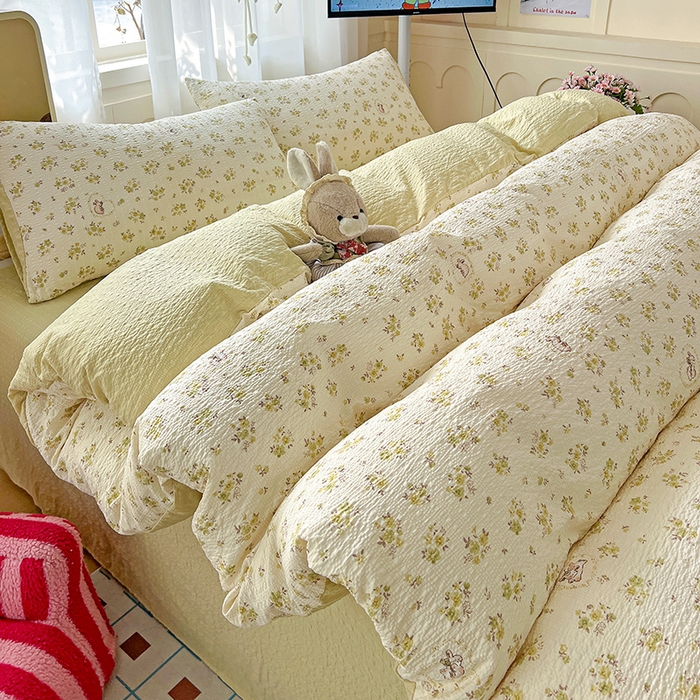 91家纺网 家纺一手货源 找家纺 梦纤绒 2026春夏新款简单款泡芙纱印花四件套 春日来信