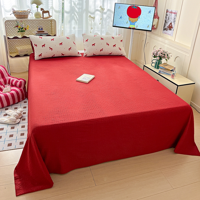 91家纺网 家纺一手货源 找家纺 梦纤绒 2026春夏新款简单款泡芙纱印花四件套 红色小马