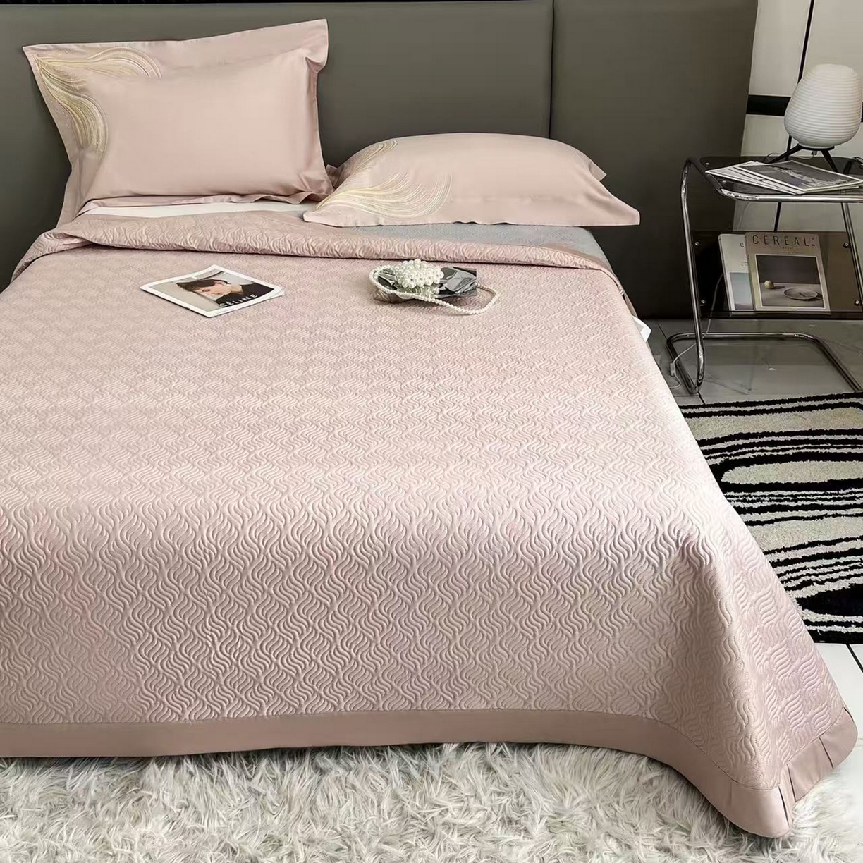 91家纺网 家纺一手货源 找家纺 edra 2026新款纯棉长绒棉轻奢刺绣床盖款四件套-北极光 北极光-粉