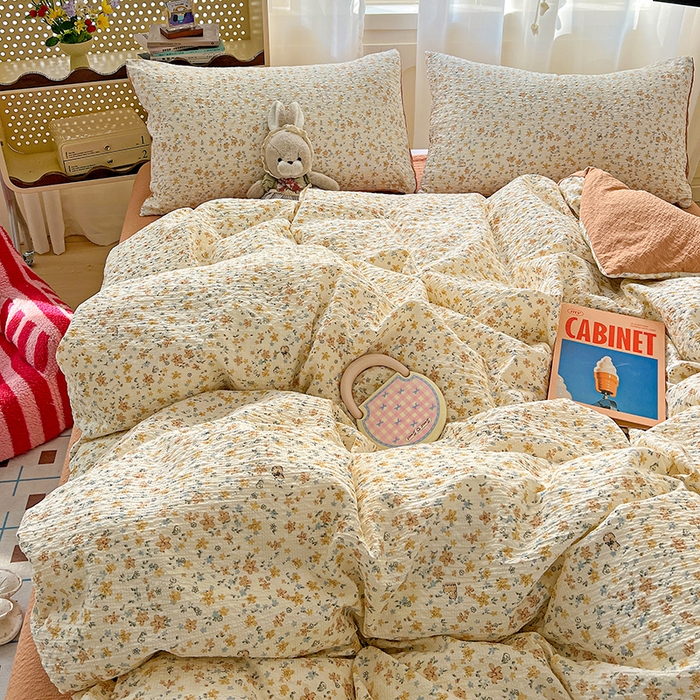 91家纺网 家纺一手货源 找家纺 梦纤绒 2026春夏新款简单款泡芙纱印花四件套 花间赋