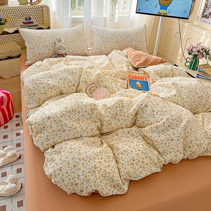 91家纺网 家纺一手货源 找家纺 梦纤绒 2026春夏新款简单款泡芙纱印花四件套 花间赋