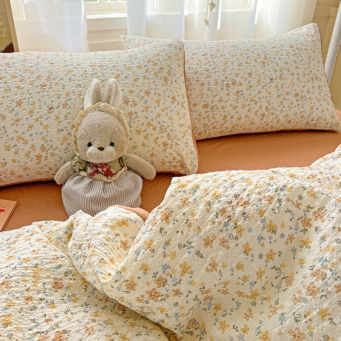 91家纺网 家纺一手货源 找家纺 梦纤绒 2026春夏新款简单款泡芙纱印花四件套 花间赋