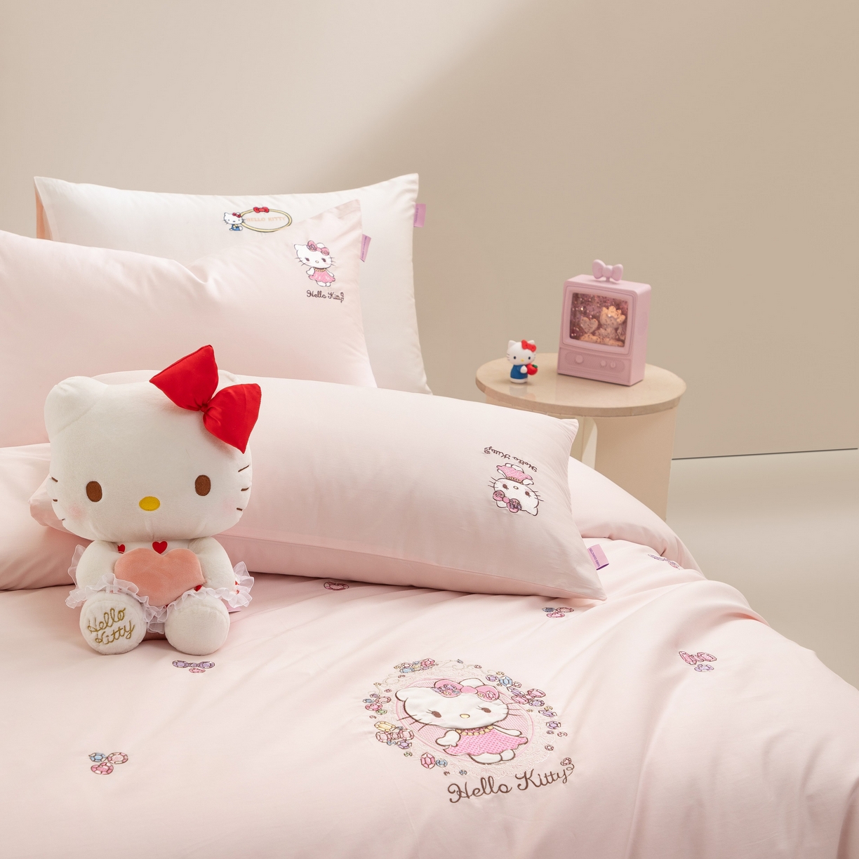 91家纺网 家纺一手货源 找家纺 （总）卡巴伦家纺 2026新款正版hellokitty长绒棉全棉纯棉四件套【联系客服获取授权后才可售卖】