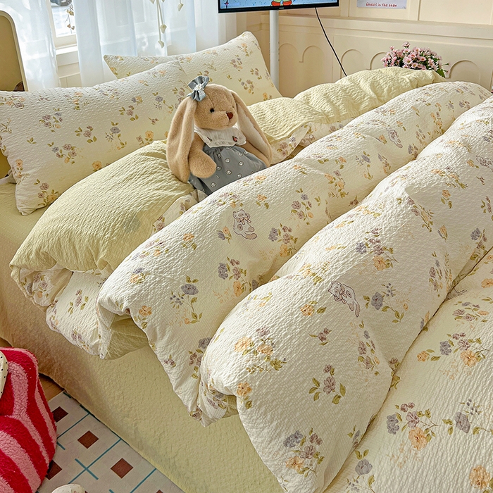 91家纺网 家纺一手货源 找家纺 梦纤绒 2026春夏新款简单款泡芙纱印花四件套 欢乐趴