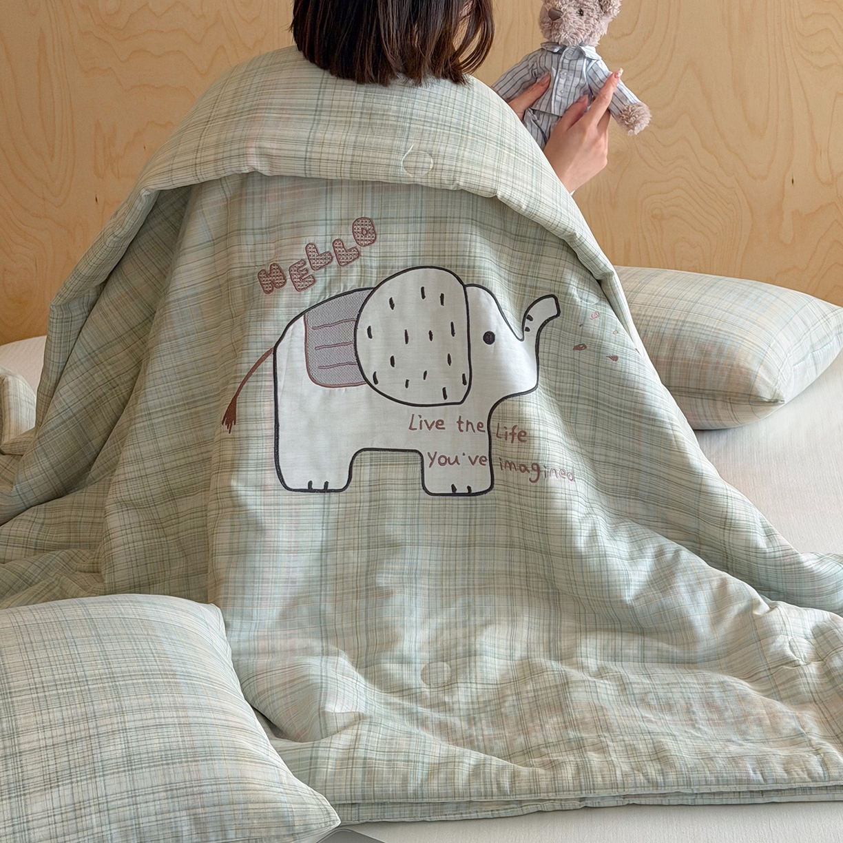 91家纺网 家纺一手货源 找家纺 一加一 2026新款全棉双层纱贴布绣大豆夏被-格格乐园 软萌小象