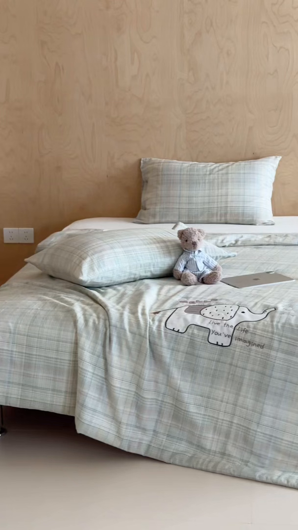 91家纺网 家纺一手货源 找家纺 一加一 2026新款全棉双层纱贴布绣大豆夏被-格格乐园 软萌小象