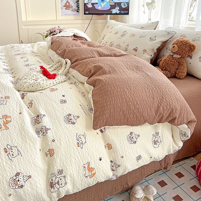 91家纺网 家纺一手货源 找家纺 梦纤绒 2026春夏新款简单款泡芙纱印花四件套 萌宠派对