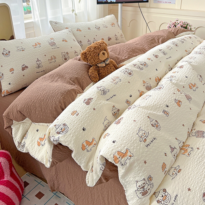 91家纺网 家纺一手货源 找家纺 梦纤绒 2026春夏新款简单款泡芙纱印花四件套 萌宠派对