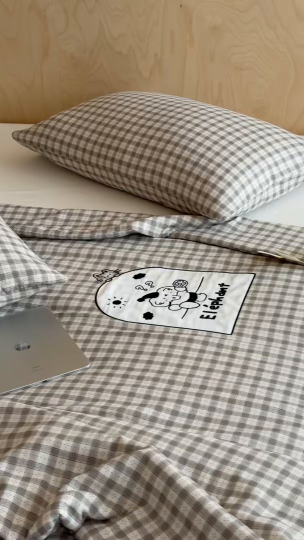 91家纺网 家纺一手货源 找家纺 一加一 2026新款全棉双层纱贴布绣大豆夏被-格格乐园 松饼小熊