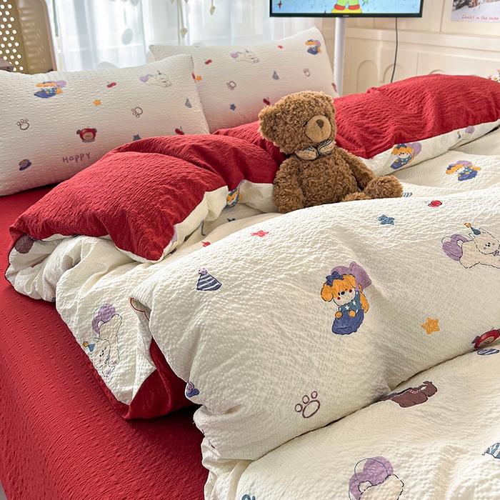 91家纺网 家纺一手货源 找家纺 梦纤绒 2026春夏新款简单款泡芙纱印花四件套 萌星奇遇