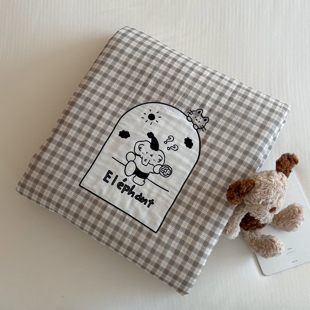 91家纺网 家纺一手货源 找家纺 一加一 2026新款全棉双层纱贴布绣大豆夏被-格格乐园 晚安小象