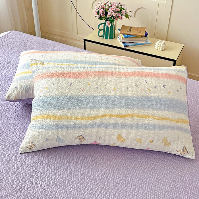 91家纺网 家纺一手货源 找家纺 梦纤绒 2026春夏新款简单款泡芙纱印花四件套 梦幻蝶影