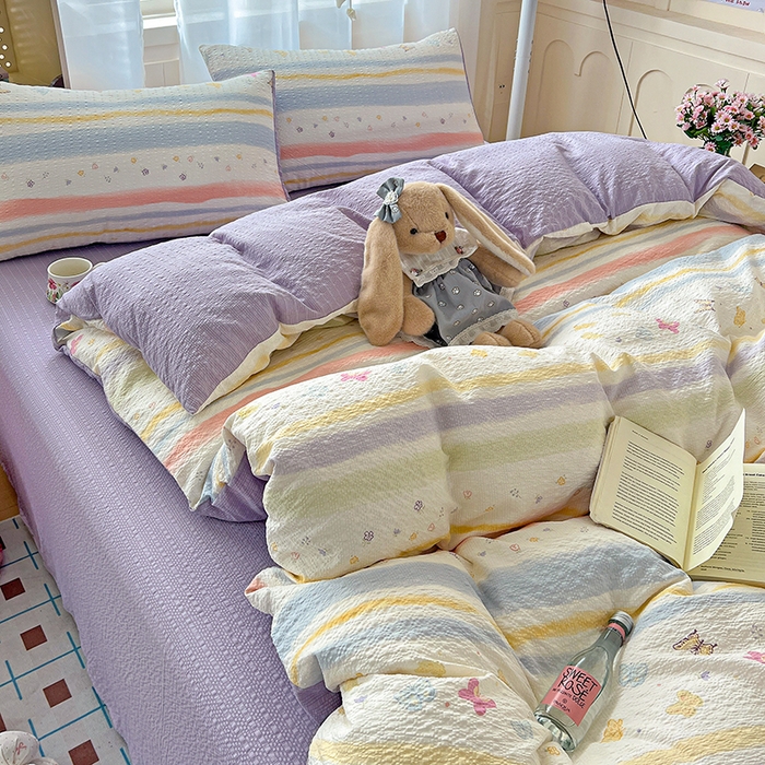 91家纺网 家纺一手货源 找家纺 梦纤绒 2026春夏新款简单款泡芙纱印花四件套 梦幻蝶影