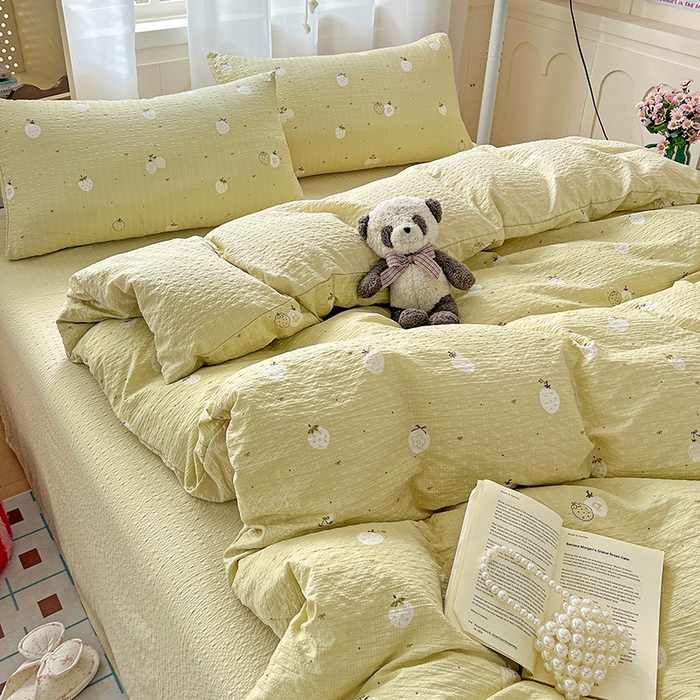 91家纺网 家纺一手货源 找家纺 梦纤绒 2026春夏新款简单款泡芙纱印花四件套 抹茶梅梅