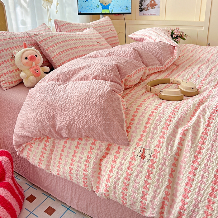 91家纺网 家纺一手货源 找家纺 梦纤绒 2026春夏新款简单款泡芙纱印花四件套 泡芙小狗