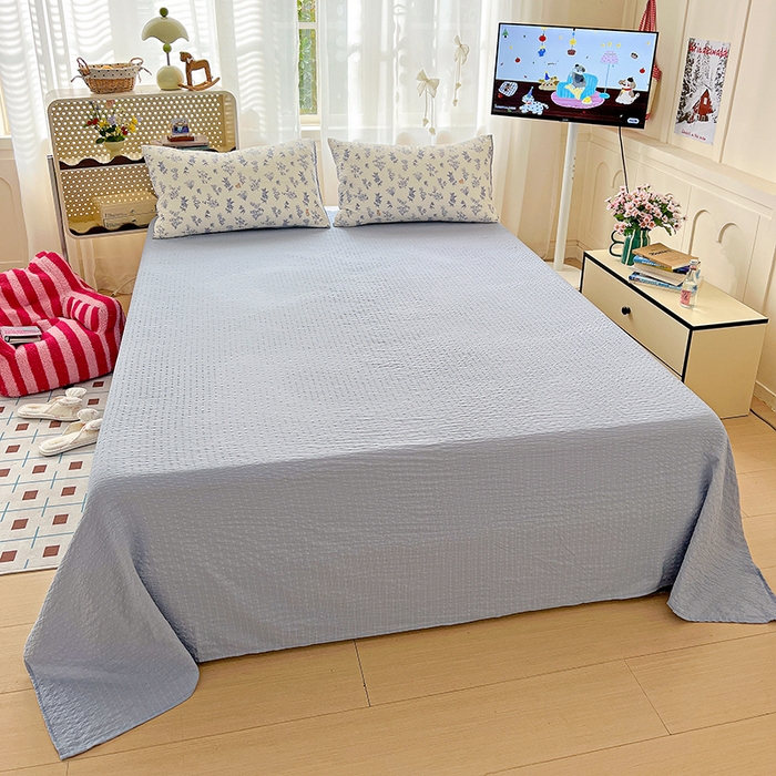 91家纺网 家纺一手货源 找家纺 梦纤绒 2026春夏新款简单款泡芙纱印花四件套 青花集