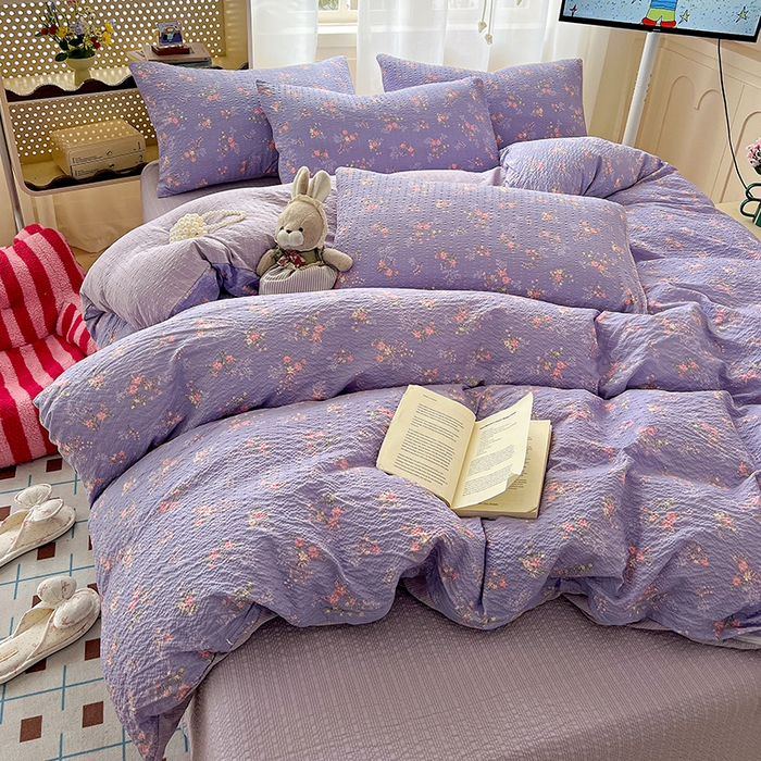 91家纺网 家纺一手货源 找家纺 梦纤绒 2026春夏新款简单款泡芙纱印花四件套 水云间