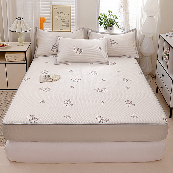 91家纺网 家纺一手货源 找家纺 富馨莱 2026新款PE乙纶高克重冰豆豆席凉感凉席单件席子床笠款支持一件定做尺寸学生宿舍 吉祥小马