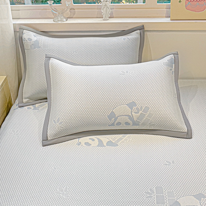 91家纺网 家纺一手货源 找家纺 富馨莱 2026新款PE乙纶高克重冰豆豆席凉感凉席单件席子床笠款支持一件定做尺寸学生宿舍 熊猫嘟嘟-蓝