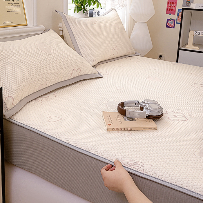 91家纺网 家纺一手货源 找家纺 富馨莱 2026新款PE乙纶高克重冰豆豆席凉感凉席单件席子床笠款支持一件定做尺寸学生宿舍 花儿朵朵