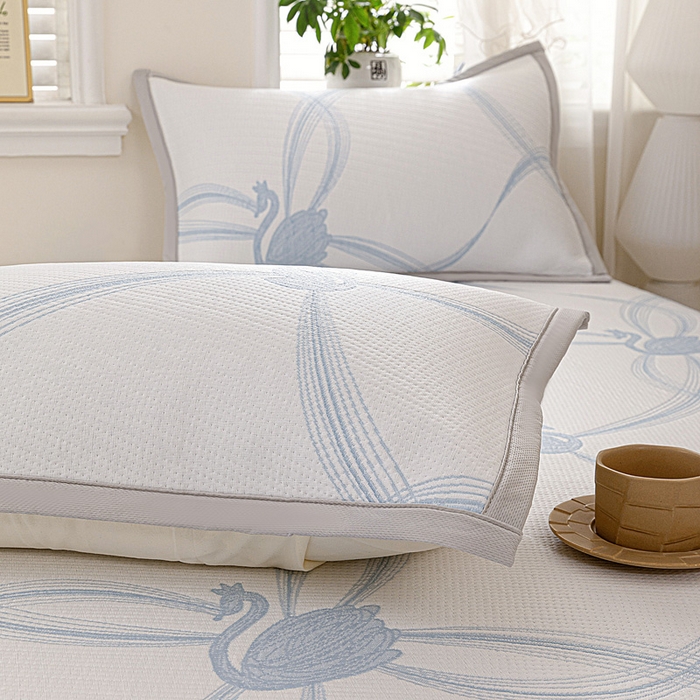 91家纺网 家纺一手货源 找家纺 富馨莱 2026新款PE乙纶高克重冰豆豆席凉感凉席单件席子床笠款支持一件定做尺寸学生宿舍 天鹅-蓝