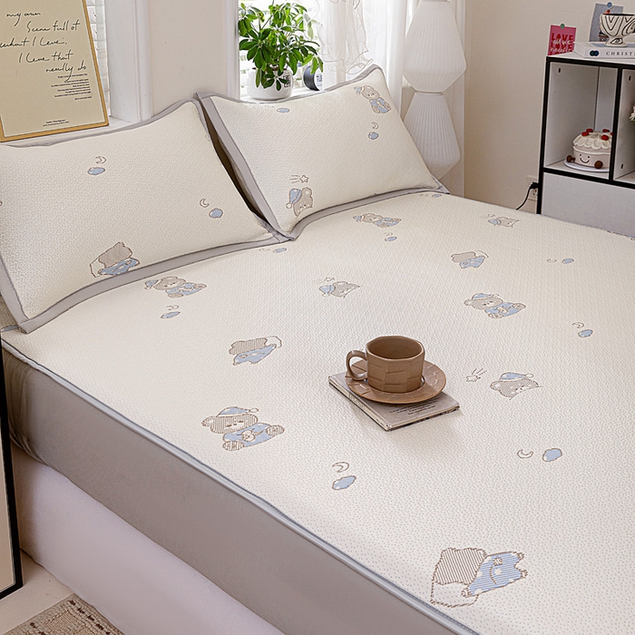 91家纺网 家纺一手货源 找家纺 富馨莱 2026新款PE乙纶高克重冰豆豆席凉感凉席单件席子床笠款支持一件定做尺寸学生宿舍 可爱熊