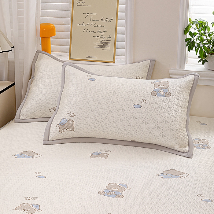 91家纺网 家纺一手货源 找家纺 富馨莱 2026新款PE乙纶高克重冰豆豆席凉感凉席单件席子床笠款支持一件定做尺寸学生宿舍 可爱熊