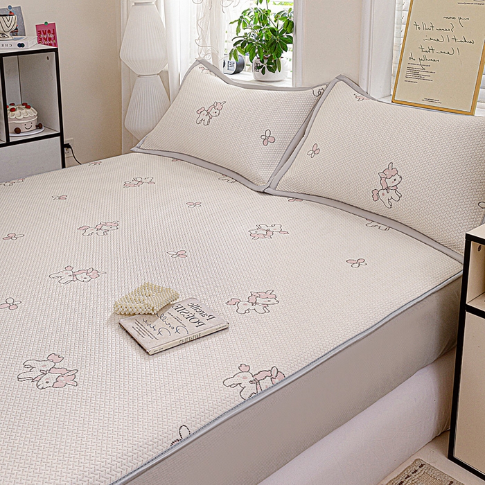 91家纺网 家纺一手货源 找家纺 富馨莱 2026新款PE乙纶高克重冰豆豆席凉感凉席单件席子床笠款支持一件定做尺寸学生宿舍 吉祥小马