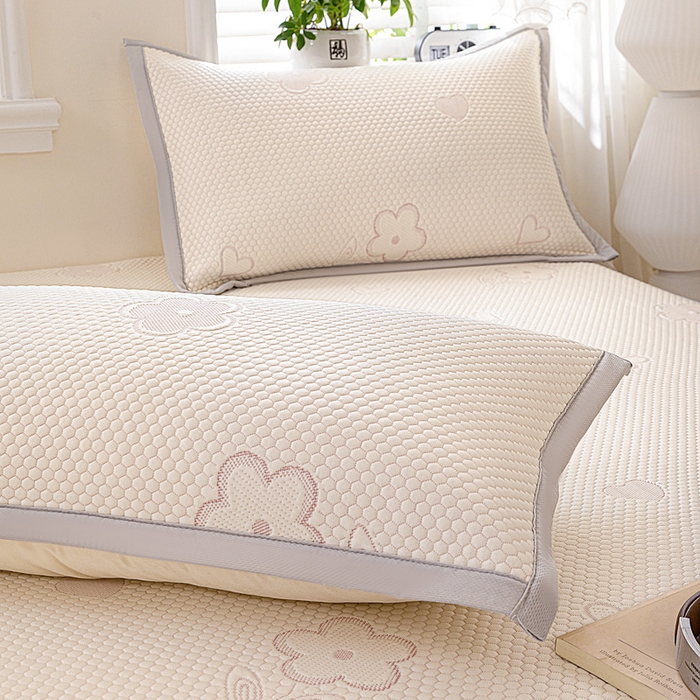 91家纺网 家纺一手货源 找家纺 富馨莱 2026新款PE乙纶高克重冰豆豆席凉感凉席单件席子床笠款支持一件定做尺寸学生宿舍 花儿朵朵