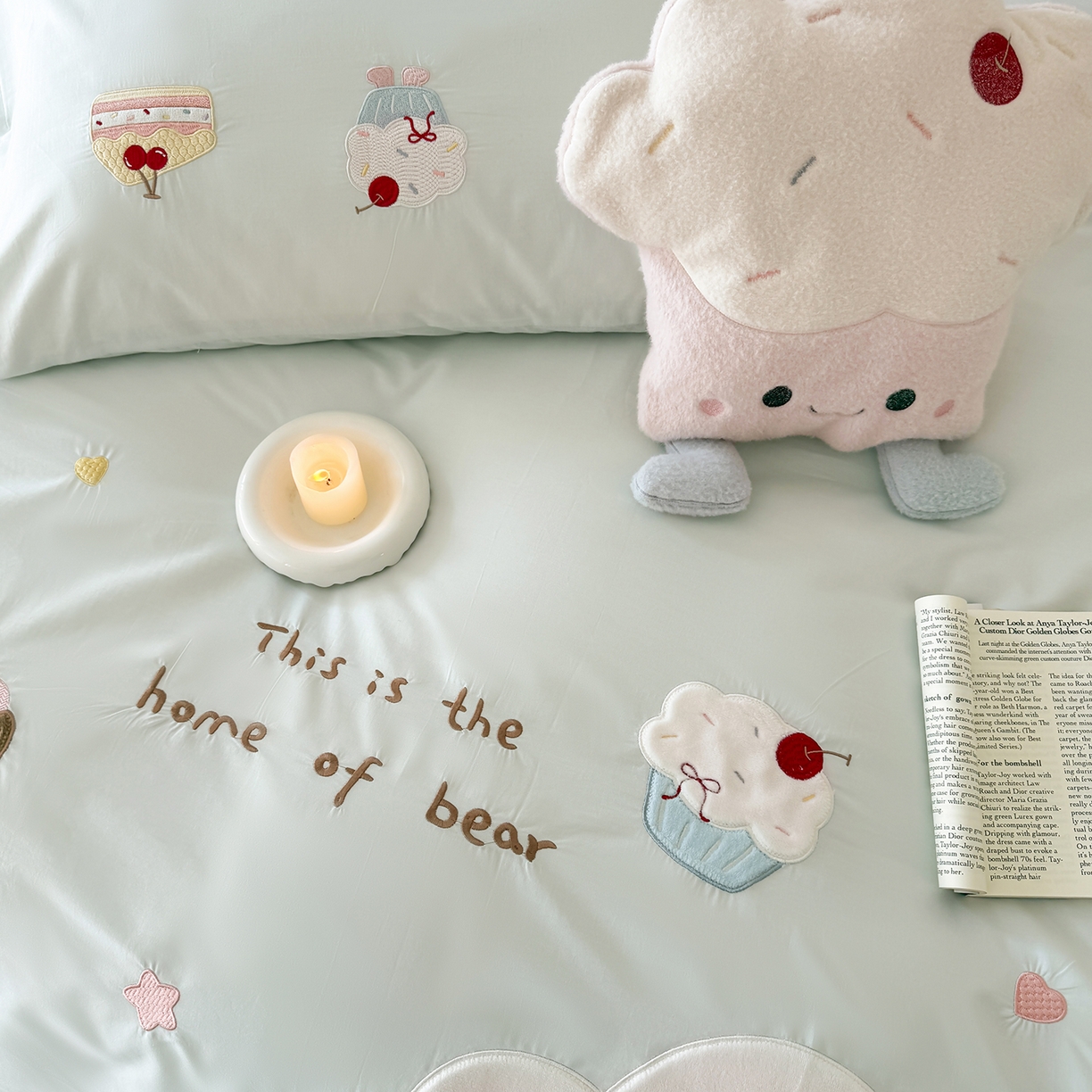 91家纺网 家纺一手货源 找家纺 嗨购家纺 2026新款40S水洗棉贴布刺绣四件套-半糖萌新系列（送同款抱枕 淘宝劵后控价：小号298元 标准348元 大号368元） 半糖萌新-蓝