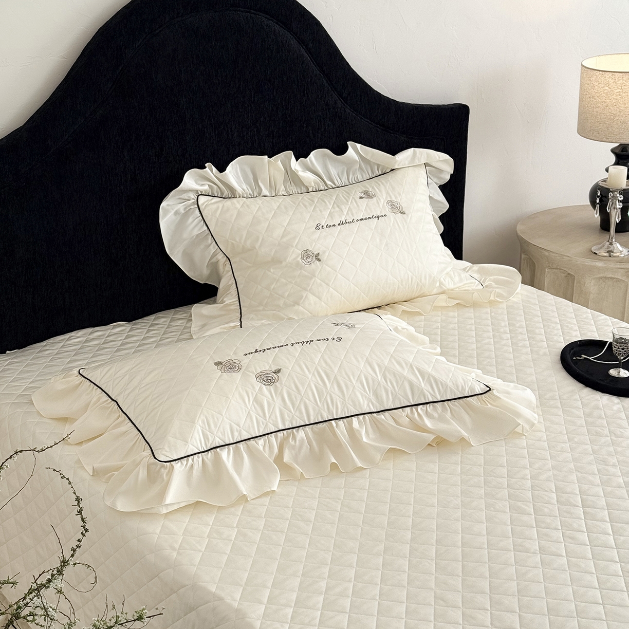 91家纺网 家纺一手货源 找家纺 （总）嗨购家纺 2026新款50S长绒棉刺绣床盖三件套-山茶花涧（控价338/358)