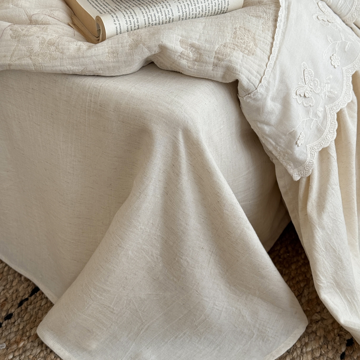 91家纺网 家纺一手货源 找家纺 （总）嗨购家纺 2026新款棉麻纯色提花系列四件套-蓝桉（控价 标准408/加大428）